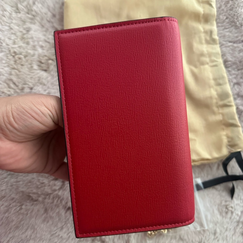 Red Wallet Croos body - Picture 7 of 8